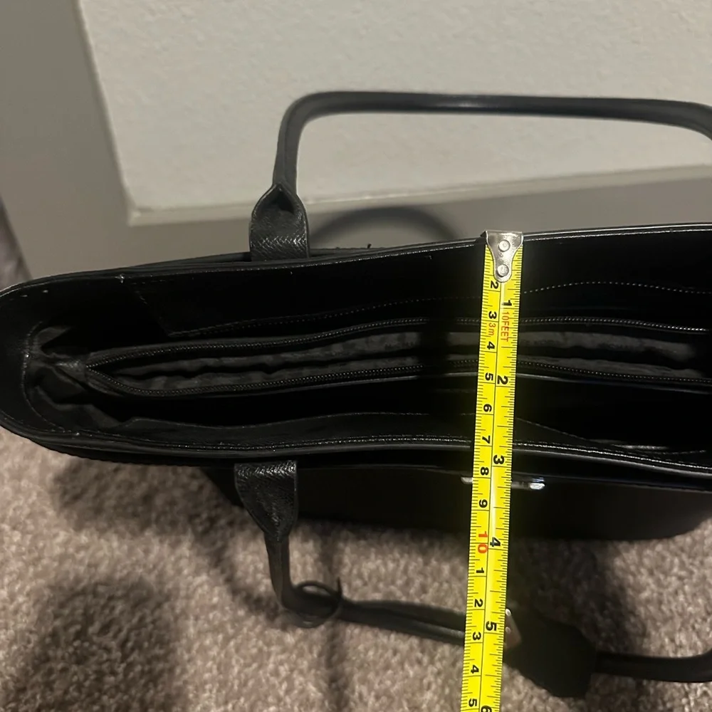 Michael Kors Classic Black Tote - Picture 10 of 10